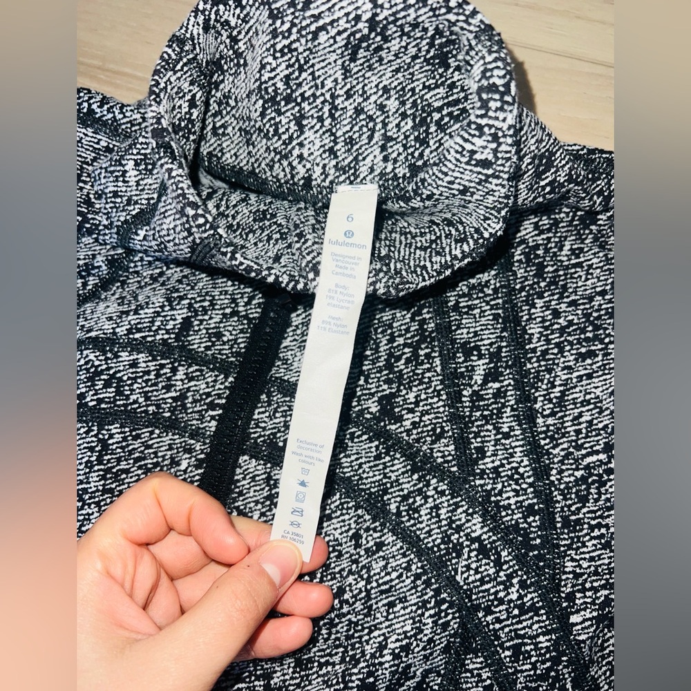 Rare Lululemon Define Jacket Black and White Starlight - Size 6 - Picture 15 of 16